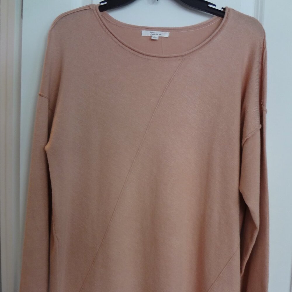New-No Tag 89th & Madison Buff Colored Round Collar Pullover Sweater.